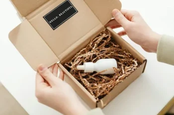 Unboxing Nedir? Kutu Açma Deneyimi ile Müşteri Sadakati Yaratmak